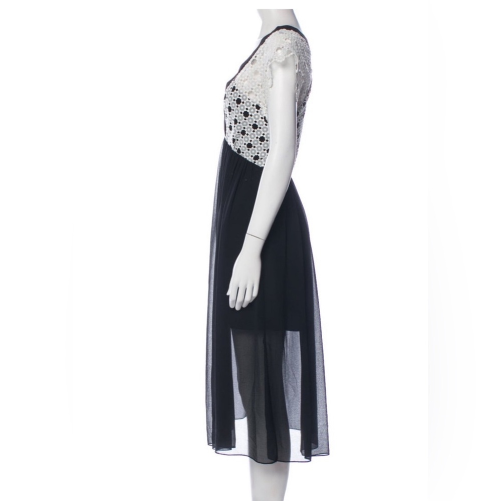 Sandro Black Plunging Neckline Lace Inset Midi
Dress Black/White Size 38 US 6 - Picture 3 of 16